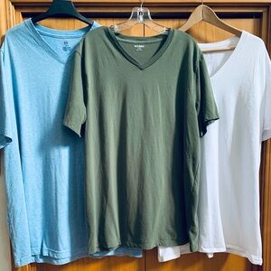 Mens 4 Shirt Bundle XLT : Blue HB , 2 White Fruit of Loom , Green Old Navy Exc